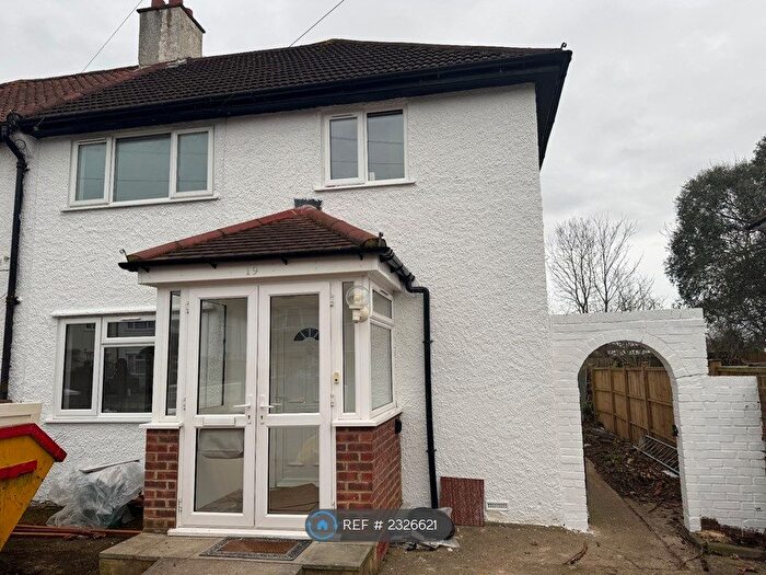 3 Bedroom Semi-Detached House To Rent In Westminster Avenue, Croydon, CR7