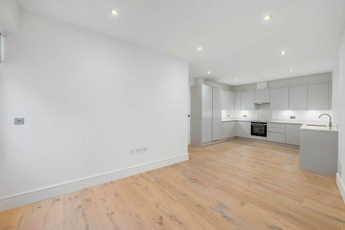 2 Bedroom Property To Rent In Wimbledon Park Road, London, SW18