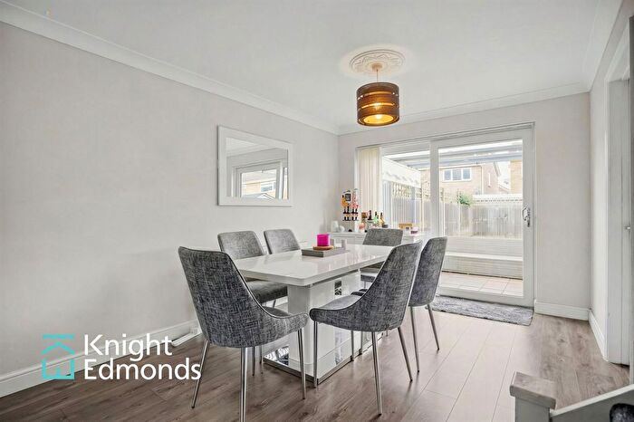 4 Bedroom Semi-detached House For Sale In Scott Close, Ditton, ME20