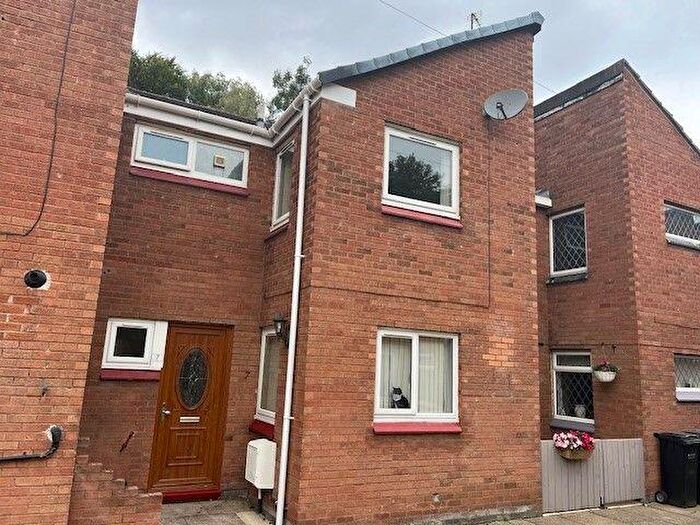 3 Bedroom Mews To Rent In Lochmaddy Close, Hazel Grove, Stockport, SK7