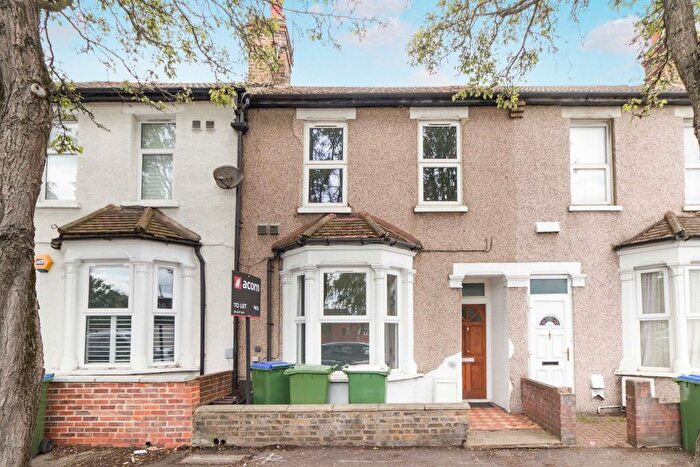 4 Bedroom Terraced House To Rent In South Road, Erith, DA8