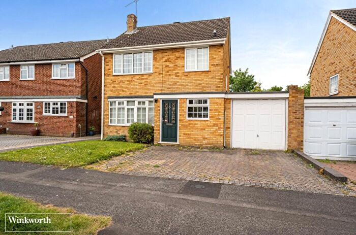 3 Bedroom Detached House For Sale In Tiverton Road, Basingstoke, Hampshire, RG23