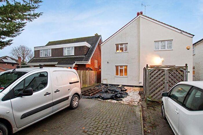 3 Bedroom Semi Detached House To Rent In Tile Kiln Lane, Bexley, DA5