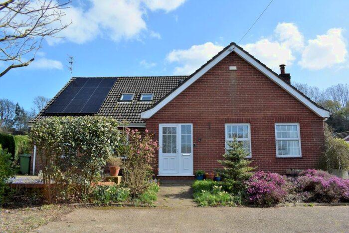 5 Bedroom Detached House For Sale In Brigg Road, Caistor, LN7