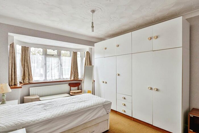 2 Bedroom Bungalow For Sale In Otter Road, Oakdale, Poole, Dorset, BH15
