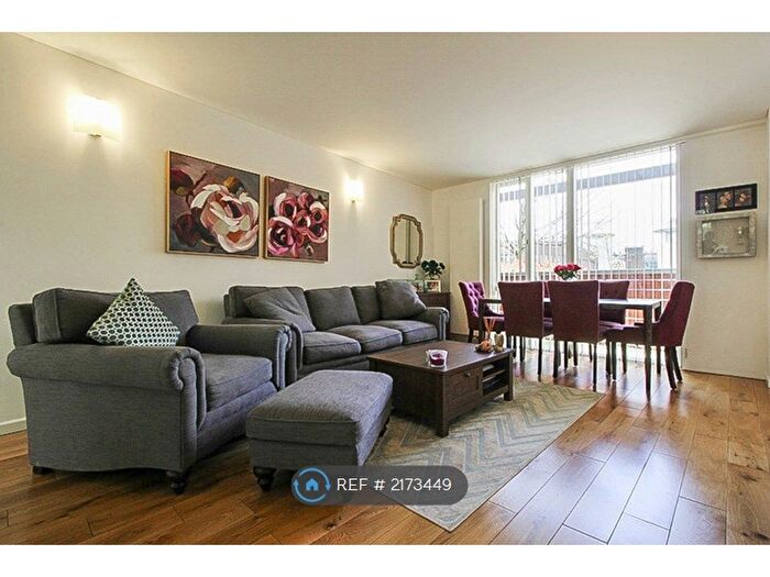 2 Bedroom Flat To Rent In Becquerel Court, London, SE10