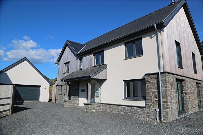 5 Bedroom Detached House For Sale In Ffordd Mynydd Uchaf, Machynlleth, Powys, SY20