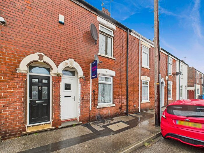 2 Bedroom Terraced House For Sale In Steynburg Street, Hull, East Riding Of Yorkshire, HU9