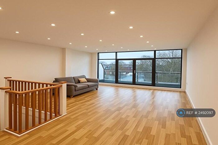 2 Bedroom Penthouse To Rent In Mabgate House, Leeds, LS9