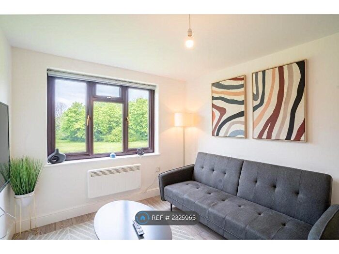 1 Bedroom Flat To Rent In Langland Road, Netherfield, Milton Keynes, MK6