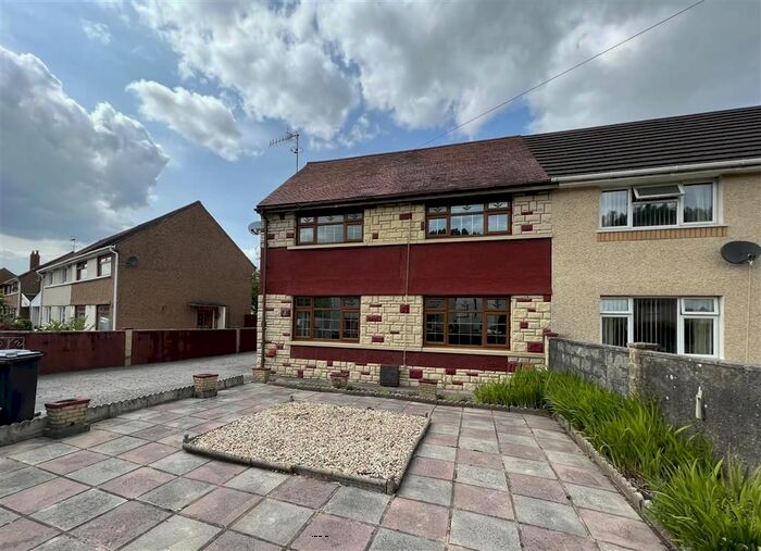 3 Bedroom Semi-Detached House To Rent In Craig Nedd, Glynneath, Neath, SA11