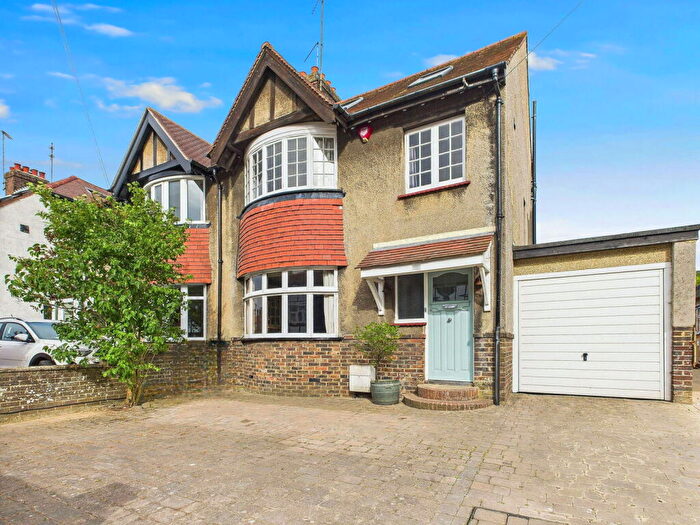 4 Bedroom Semi Detached House For Sale In Carden Avenue, Brighton, BN1