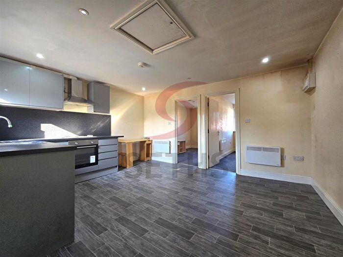 2 Bedroom Flat To Rent In Brandon Street, Belgrave, Leicester, LE4