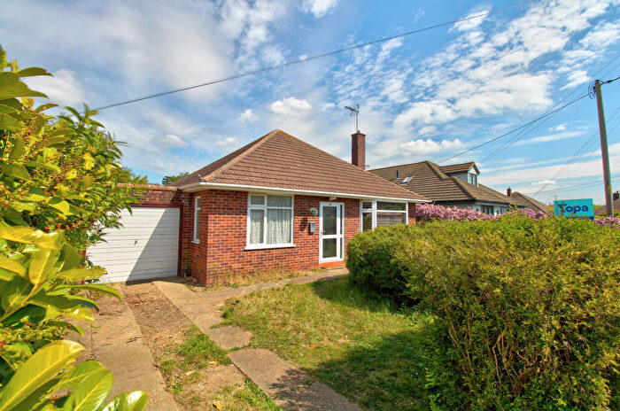 2 Bedroom Bungalow For Sale In Bracken Avenue, Ipswich, IP5