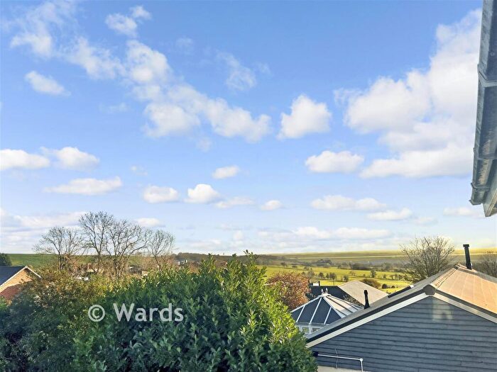 4 Bedroom Detached House For Sale In Elm Lane, Minster-On-Sea, Sheerness, Kent, ME12