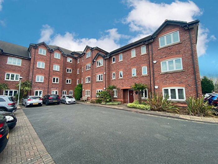 2 Bedroom Flat To Rent In Bridgewater Street, Sale, M33
