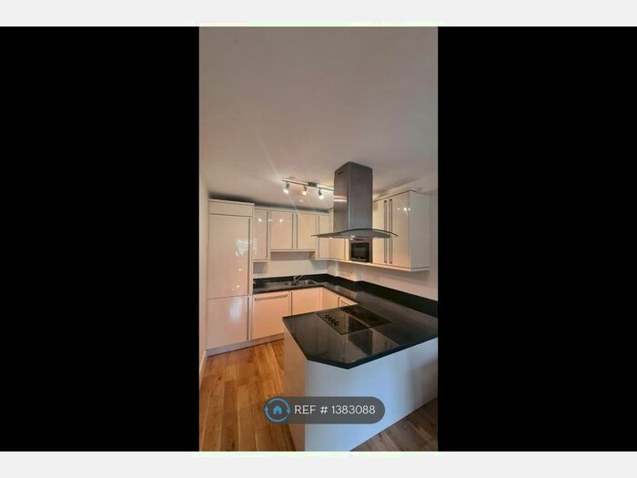 1 Bedroom Flat To Rent In Meridian Court, London, SE15