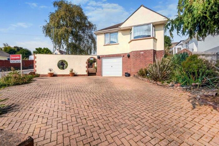 2 Bedroom Bungalow To Rent In Albany Road, Preston, Paignton, TQ3