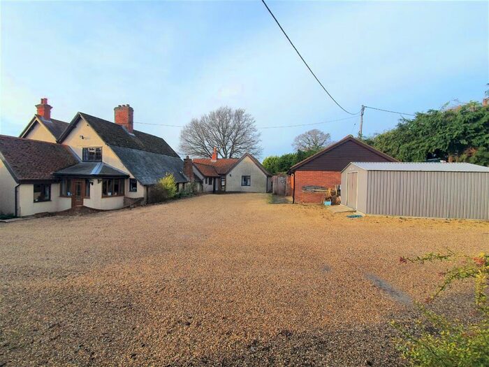 2 Bedroom Flat To Rent In The Annexe, Silver Hill, Hintlesham, Ipswich, IP8