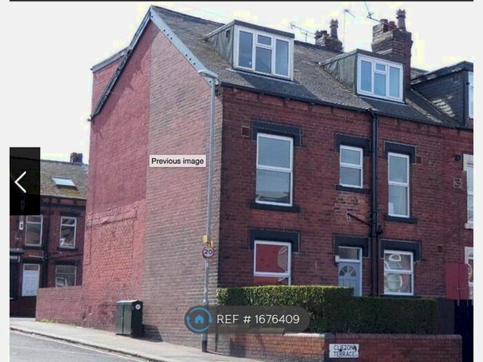 4 Bedroom End Of Terrace House To Rent In Clifton Terrace, Leeds, LS9