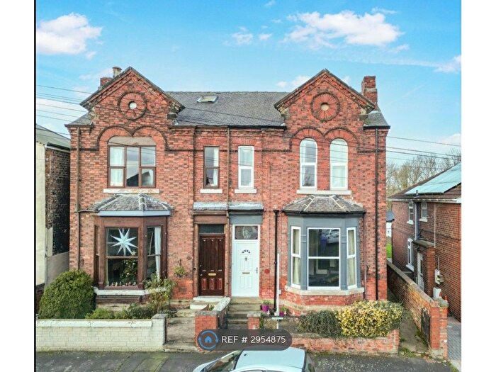 1 Bedroom Flat To Rent In George Street, Snaith, DN14