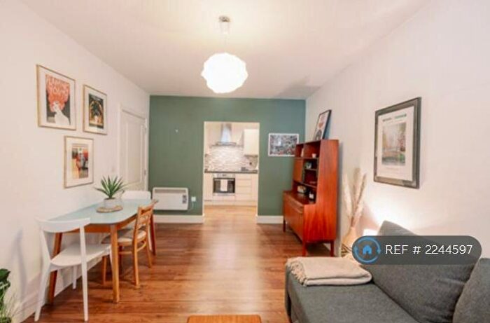 1 Bedroom Flat To Rent In Richmond Road, London, E8