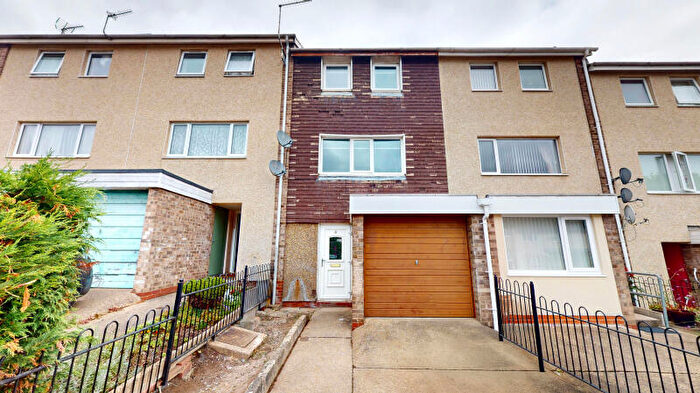 3 Bedroom Terraced House To Rent In Ellis Court, Nottingham, NG3