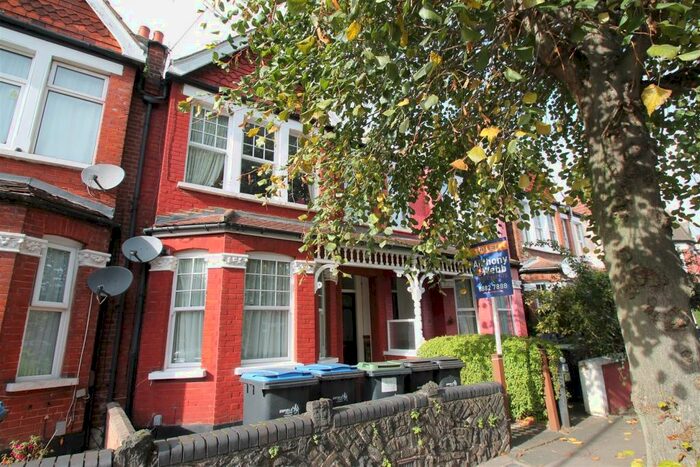 1 Bedroom Flat To Rent In Devonshire Road, Palmers Green, N13