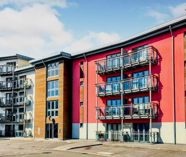2 Bedroom Flat To Rent In St Stephens Court, Swansea, SA1