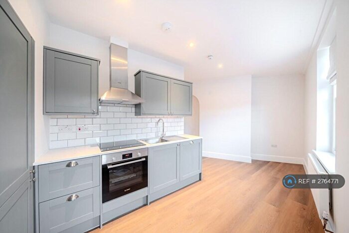 1 Bedroom Flat To Rent In Innox Place, Trowbridge, BA14