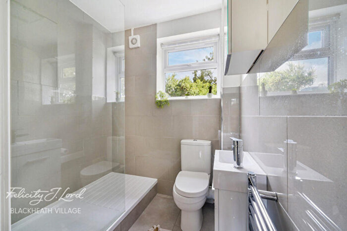 3 Bedroom Terraced House For Sale In Richmount Gardens, London, SE3