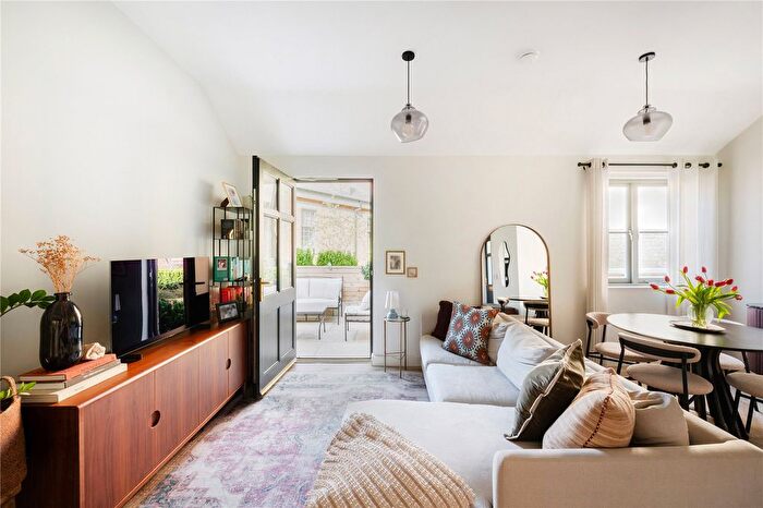 2 Bedroom Flat For Sale In Diana House, Wandsworth, SW17