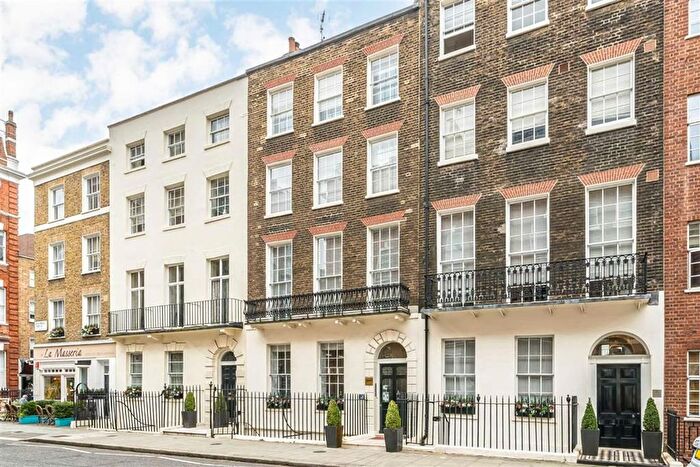 2 Bedroom Flat To Rent In Upper Berkeley Street, London, W1H