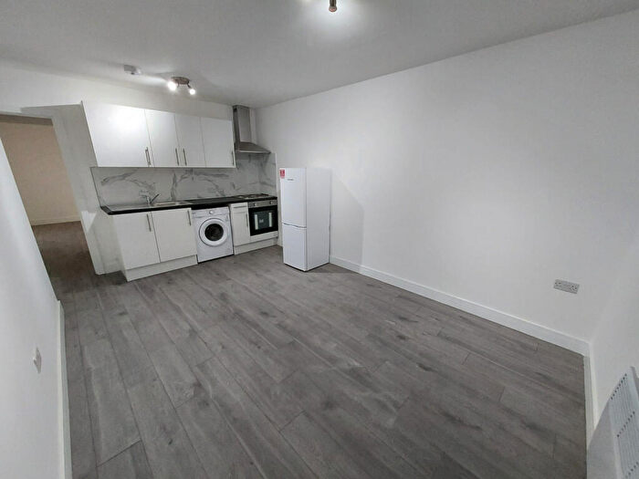 1 Bedroom Flat To Rent In London, N17