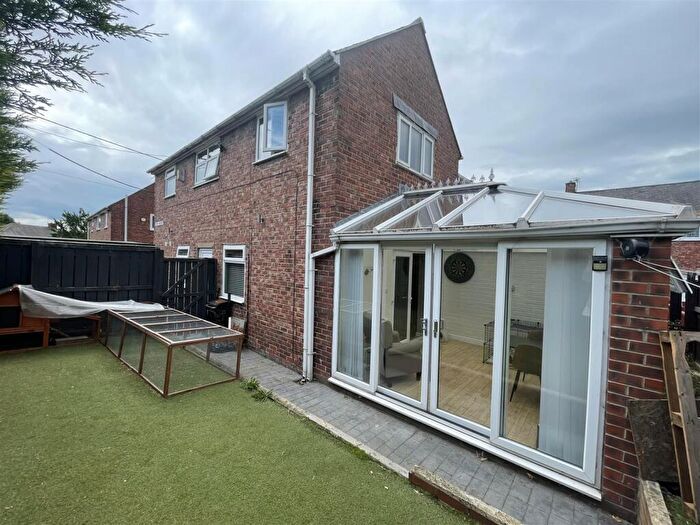 3 Bedroom Semi-Detached House For Sale In Oliver Crescent, Birtley, Chester Le Street, DH3