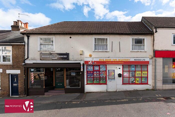 3 Bedroom Flat For Sale In Burford Street, Hoddesdon, EN11