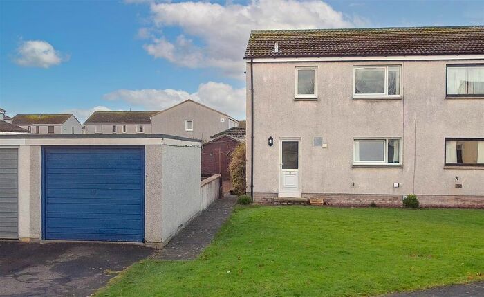 3 Bedroom Semi-Detached House For Sale In Queen's Croft, Kelso, TD5