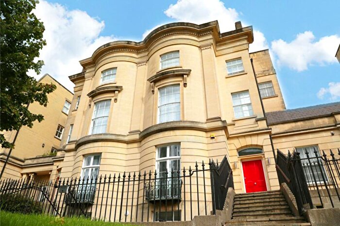 2 Bedroom Apartment To Rent In Kings Road, Reading, Berkshire, RG1