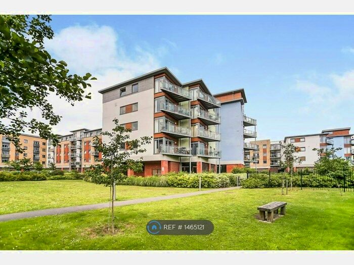 2 Bedroom Flat To Rent In Hart Street, Maidstone, ME16