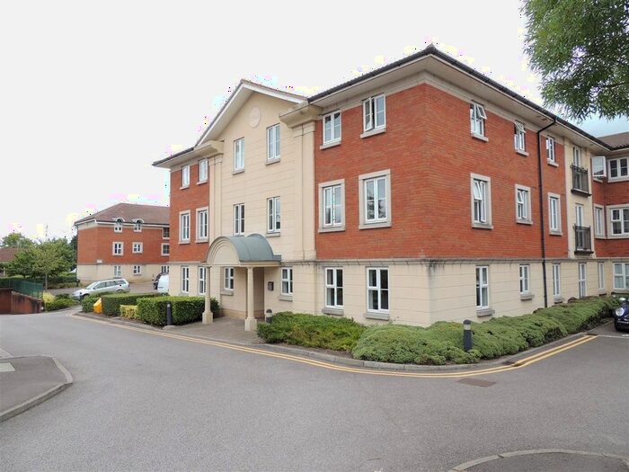 2 Bedroom Flat To Rent In Springly Court, Grimsbury Road, Kingswood, Bristol, BS15