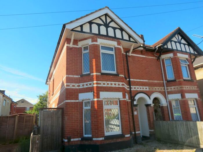 5 Bedroom House To Rent In Bedroom Semi Detached House In Charminster, BH9