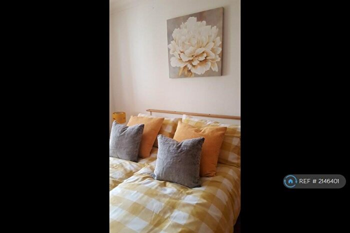 2 Bedroom Flat To Rent In Regency Court, Norwich, NR1