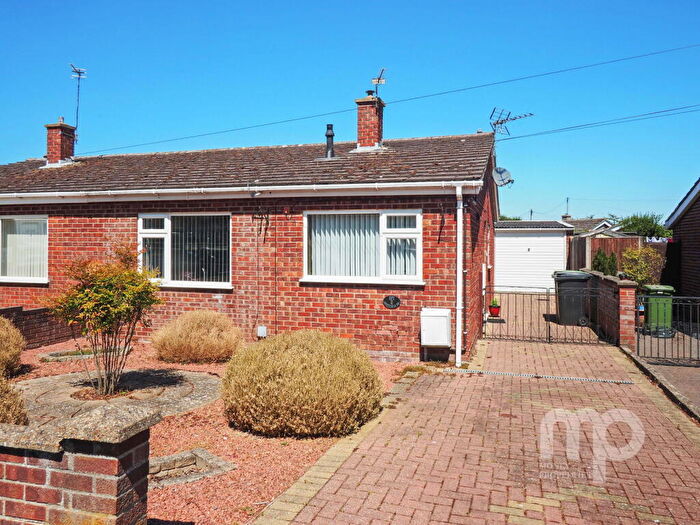 2 Bedroom Semi-Detached Bungalow For Sale In Sheffield Road, Wymondham, Norfolk, NR18