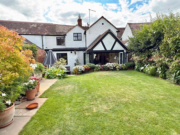 2 Bedroom Cottage For Sale In St Marys Lane, Tewkesbury, Tewkesbury, GL20