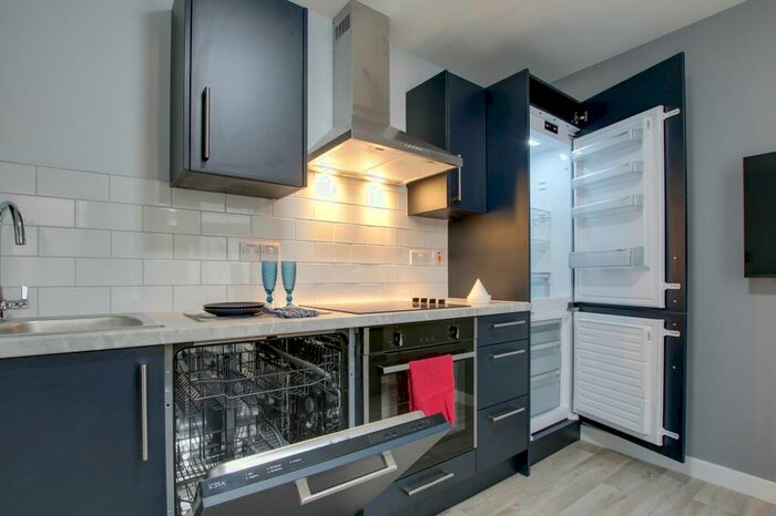 2 Bedroom Apartment To Rent In A Clarendon Park Road, Clarendon Park, LE2
