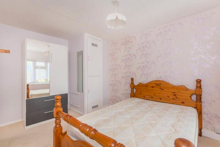 1 Bedroom Flat To Rent In Cabell Road, Guildford, GU2