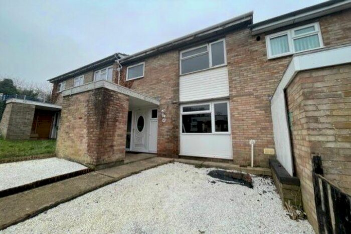 3 Bedroom Terraced House To Rent In Meads Close, Milton Keynes, MK13
