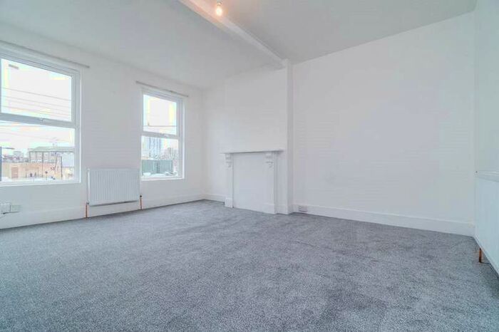 1 Bedroom Apartment To Rent In Windmill Road, Croydon, CR0