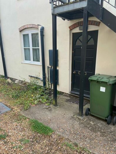 1 Bedroom Flat To Rent In Test Lane, Southampton, SO16