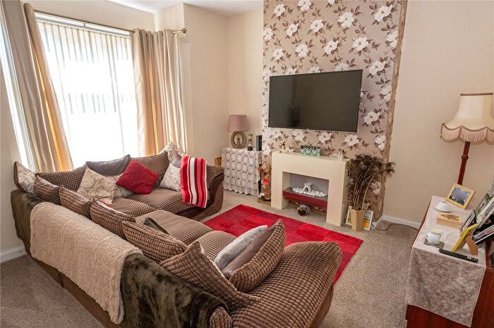 3 Bedroom Terraced House For Sale In Cannon Hill Road, Balsall Heath, Birmingham, B12 - Photo 3